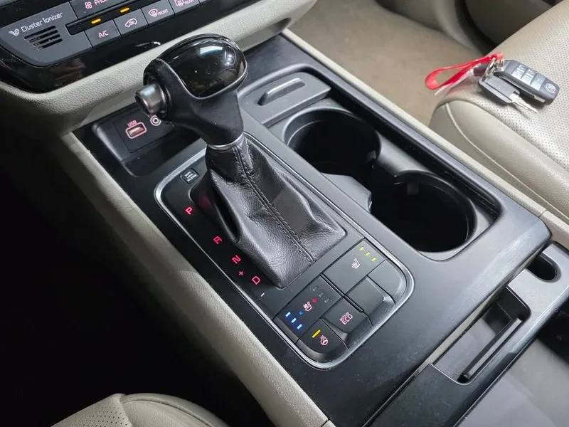 Kia Carnival 9-Seater Luxury 🔥�������� ��������🔥 | Mobile.bg � ����������� 9