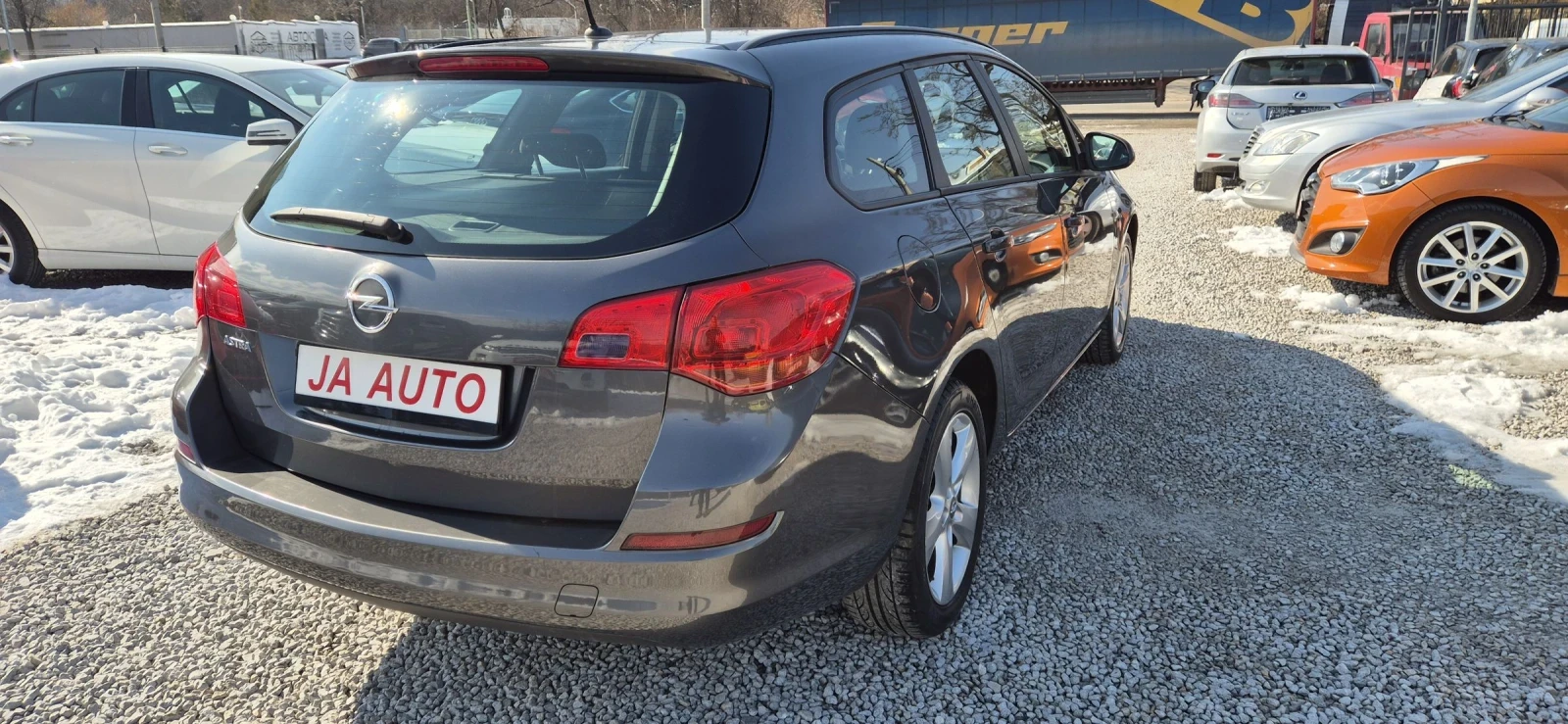 Opel Astra 1.6-115кс. КЛИМА - изображение 6