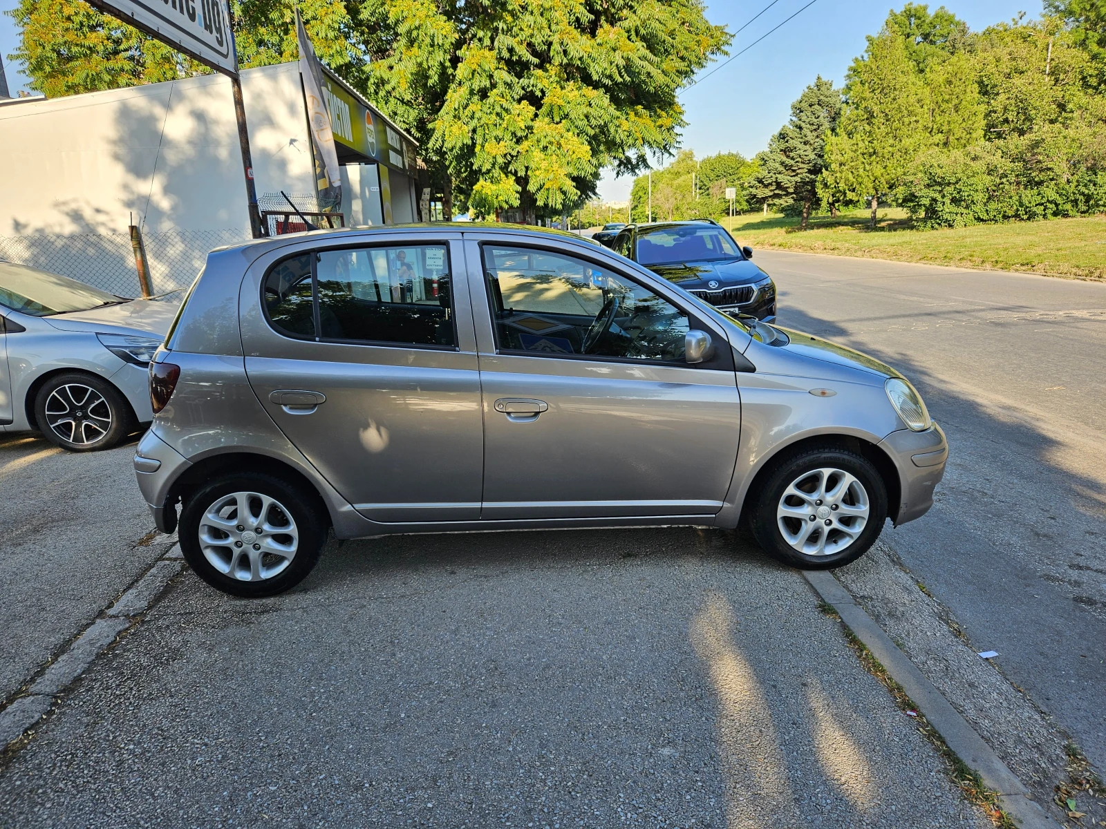 Toyota Yaris 1.4 d4d 75 kc - изображение 7