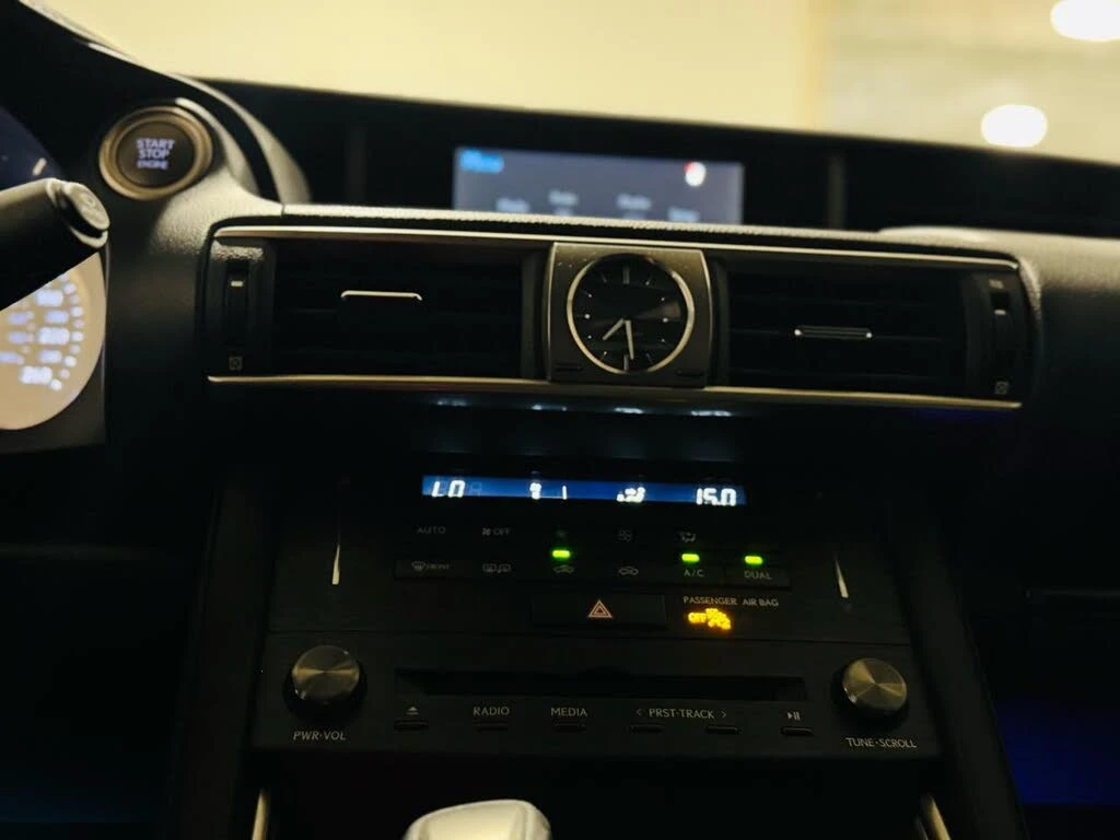 Lexus IS 300 *  *    * CARFAX *  | Mobile.bg   11