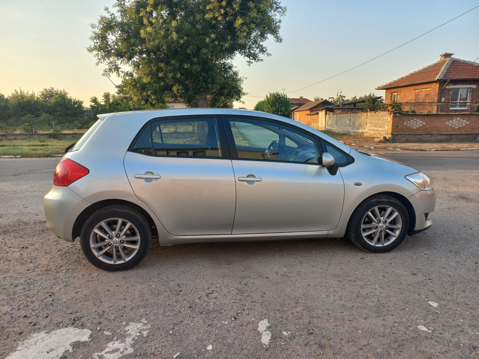 Toyota Auris 2.0 | Mobile.bg   3
