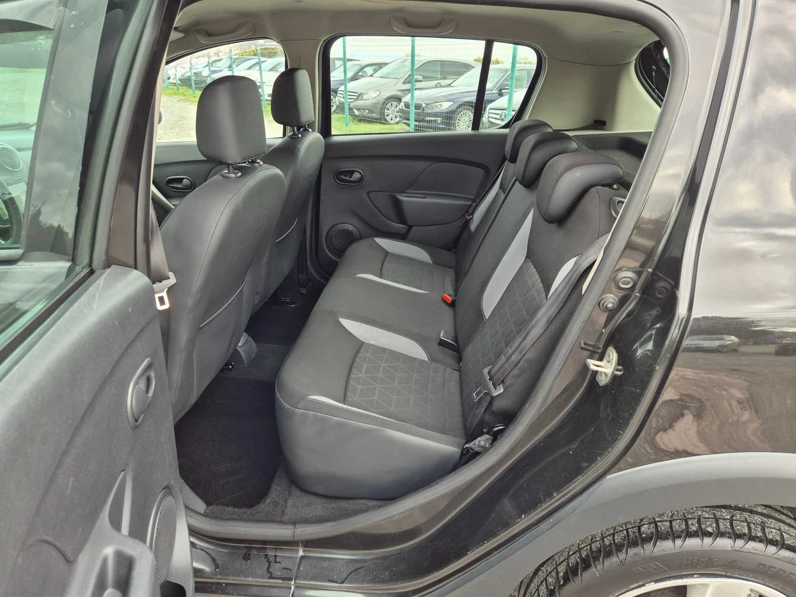 Dacia Sandero 0.9i Stepway | Mobile.bg   12