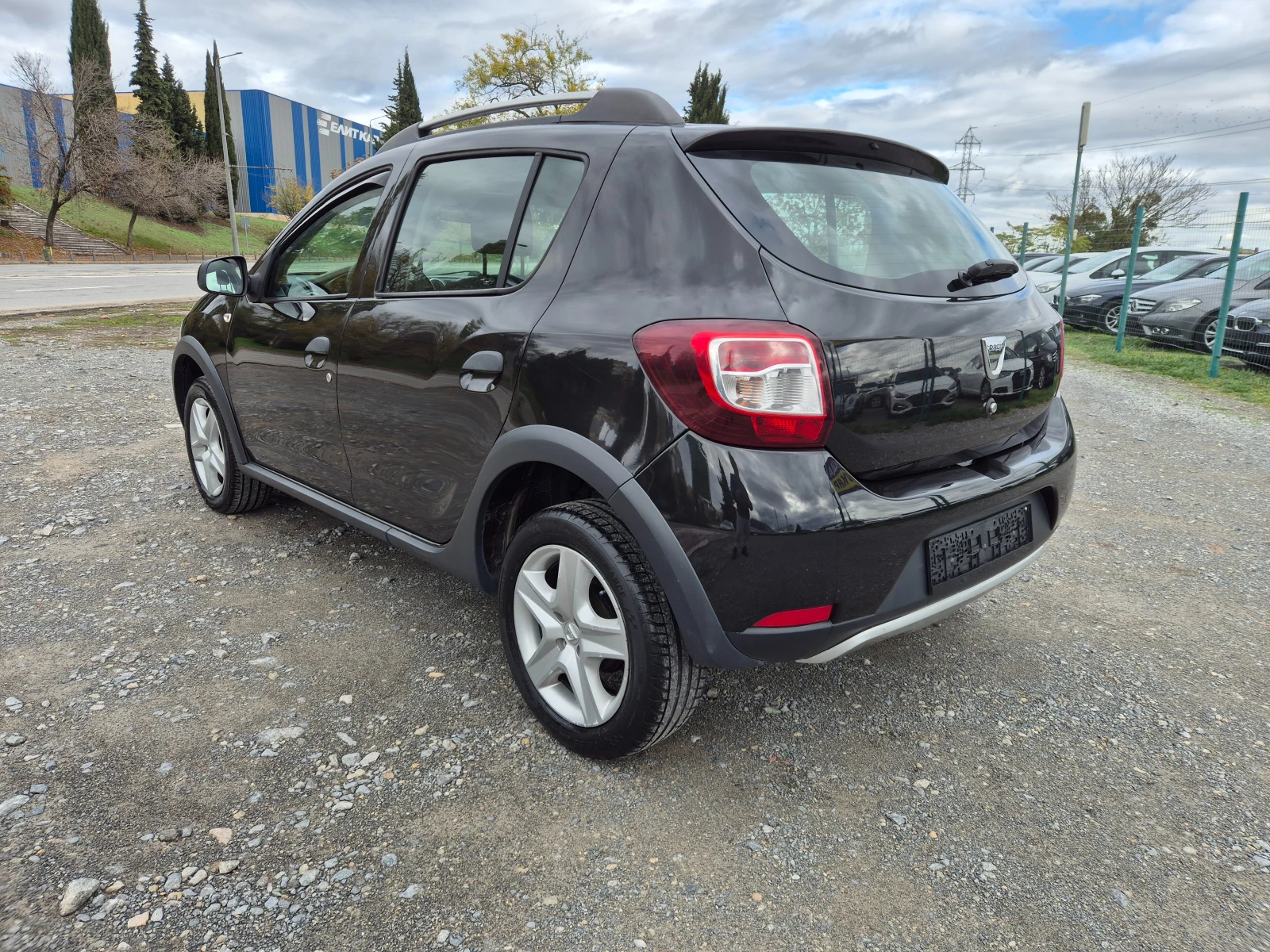 Dacia Sandero 0.9i Stepway - изображение 3