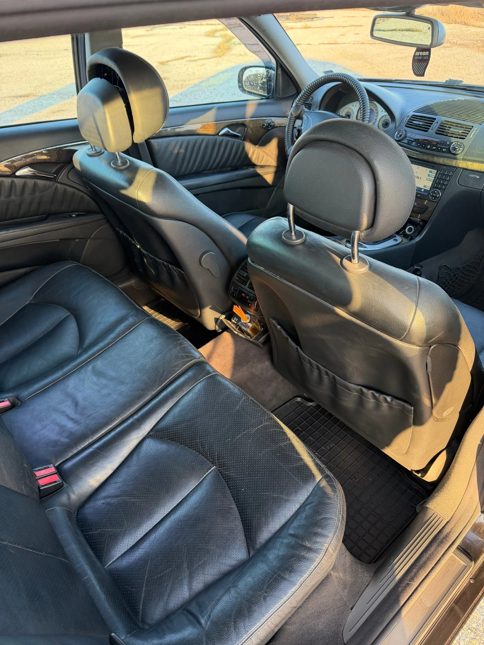 Mercedes-Benz E 320  - изображение 8