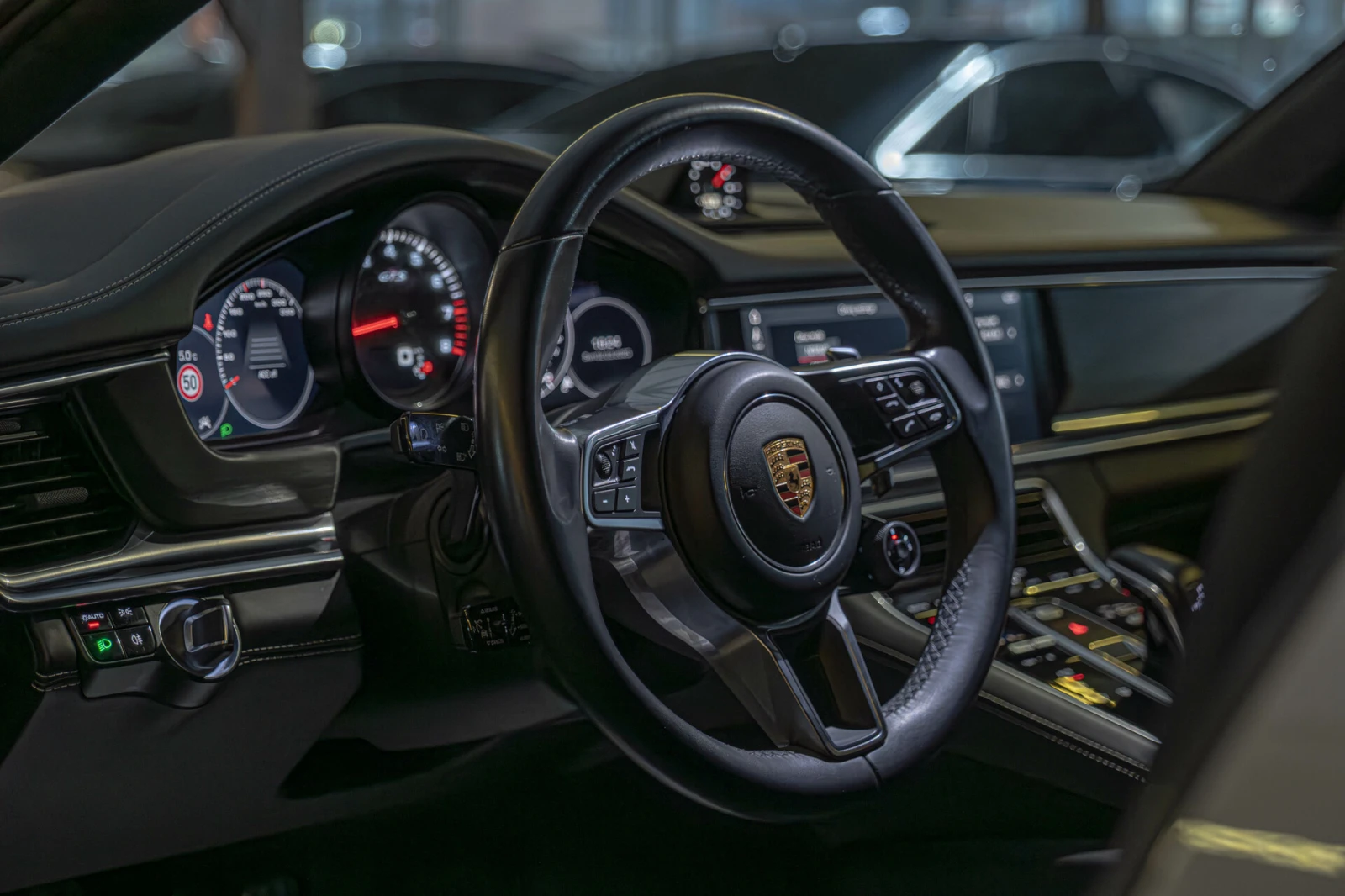 Porsche Panamera GTS/4.0 V8/HuD/PDLS+ /Bose/Панорама/Алкантар/Chron - изображение 9