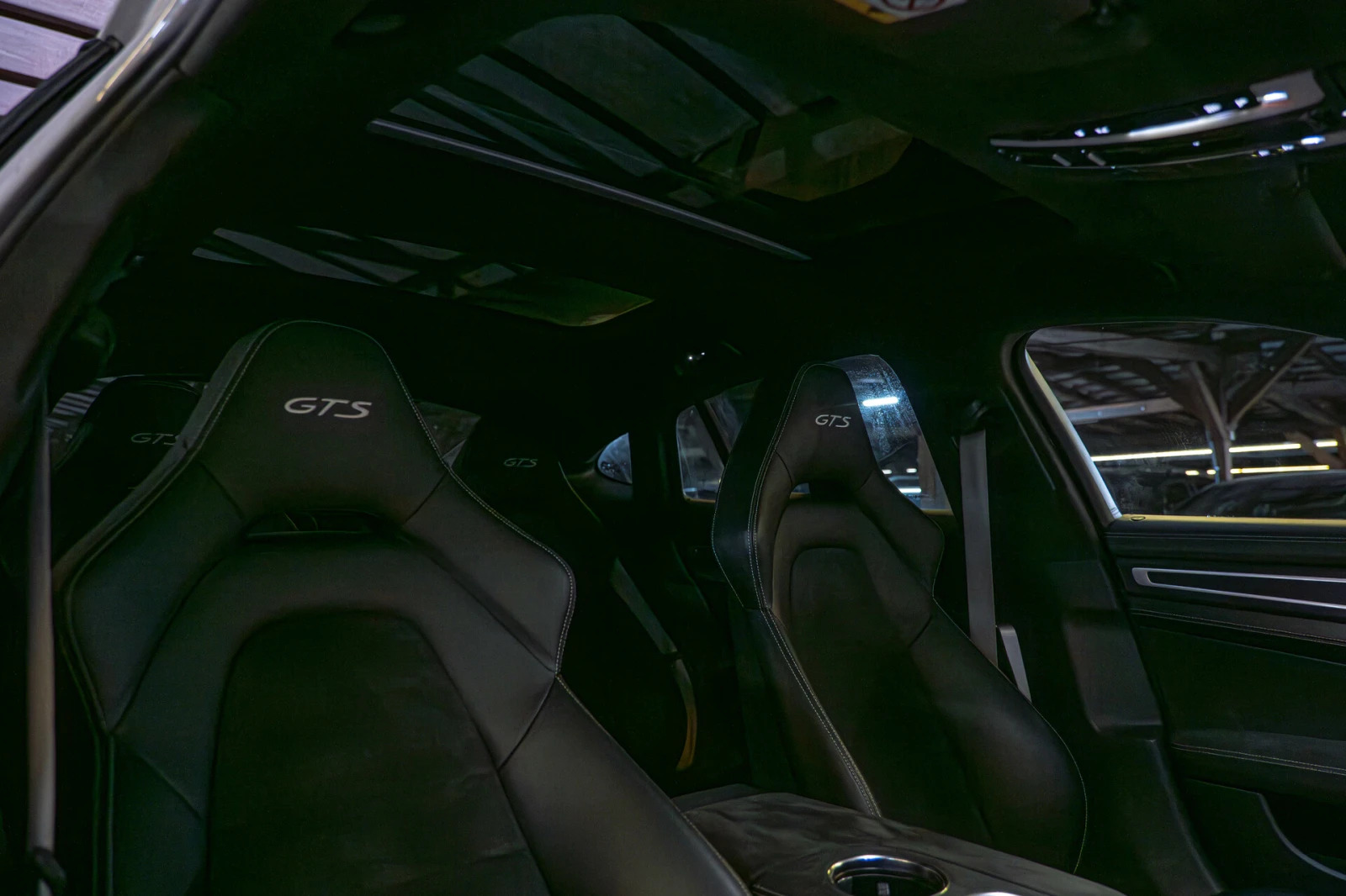 Porsche Panamera GTS/4.0 V8/HuD/PDLS+ /Bose/Панорама/Алкантар/Chron, снимка 11 - Автомобили и джипове - 53564815