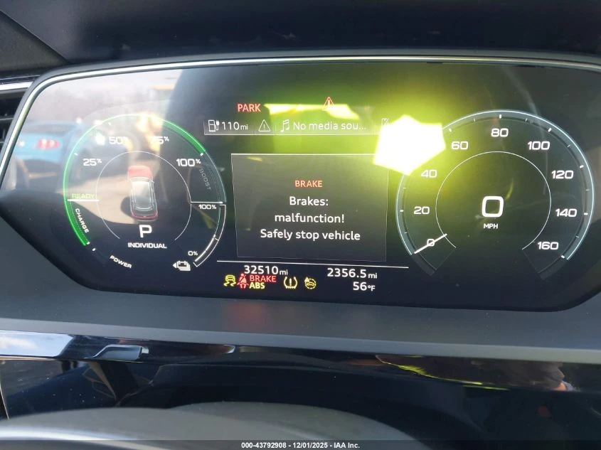 Audi E-Tron Premium Quattro - изображение 7