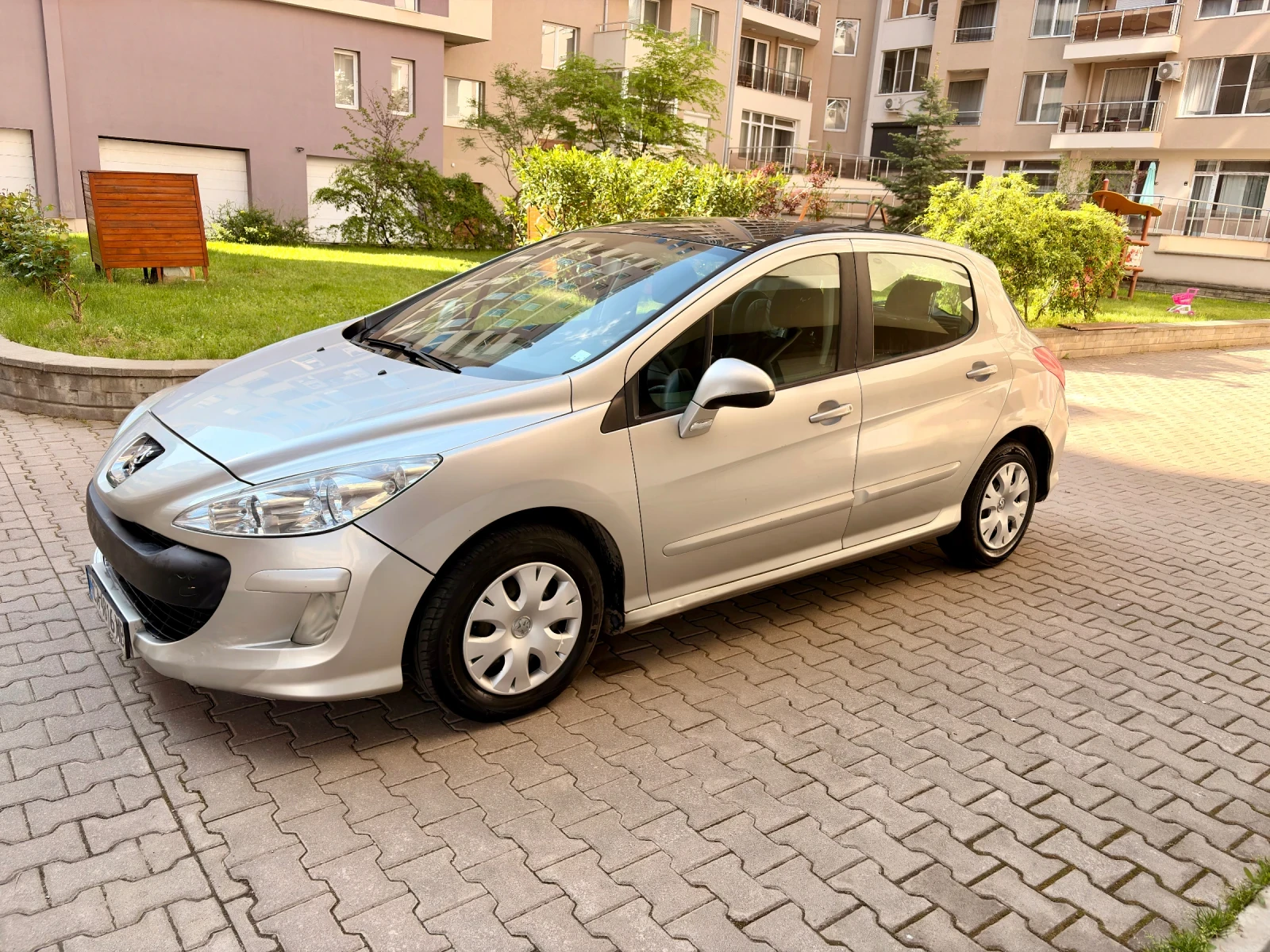 Peugeot 308 1, 6 HDI , снимка 4 - Автомобили и джипове - 54500699