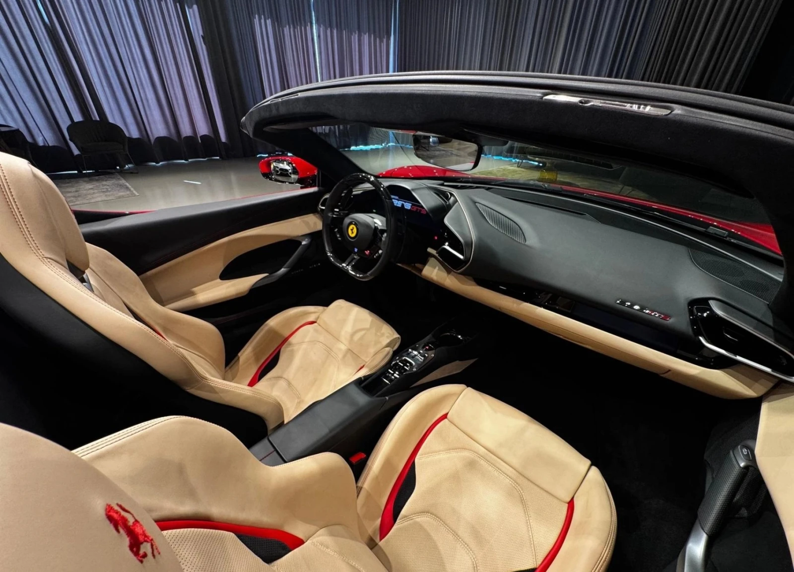 Ferrari 296 GTS 3.0 V6 Plug-in Hybrid F1, снимка 9 - Автомобили и джипове - 54718314