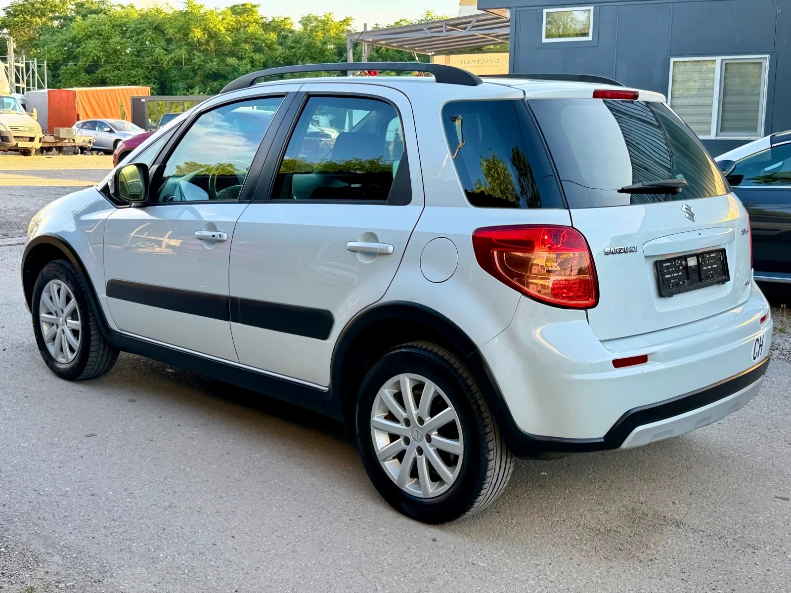 Suzuki SX4 1.6i 4x4 120к.с., снимка 2 - Автомобили и джипове - 55093878