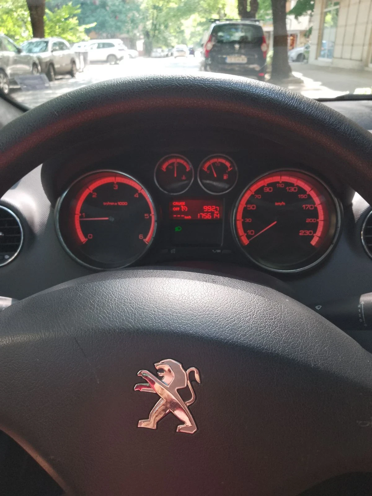 Peugeot 308 1.6 HDI, снимка 12 - Автомобили и джипове - 55300721