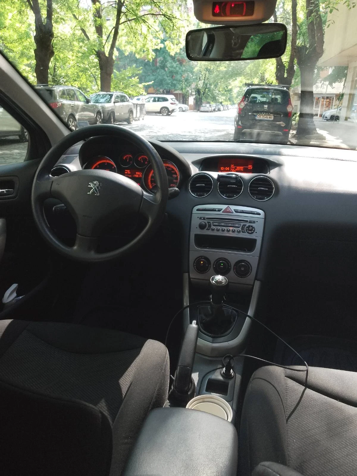 Peugeot 308 1.6 HDI, снимка 11 - Автомобили и джипове - 55300721