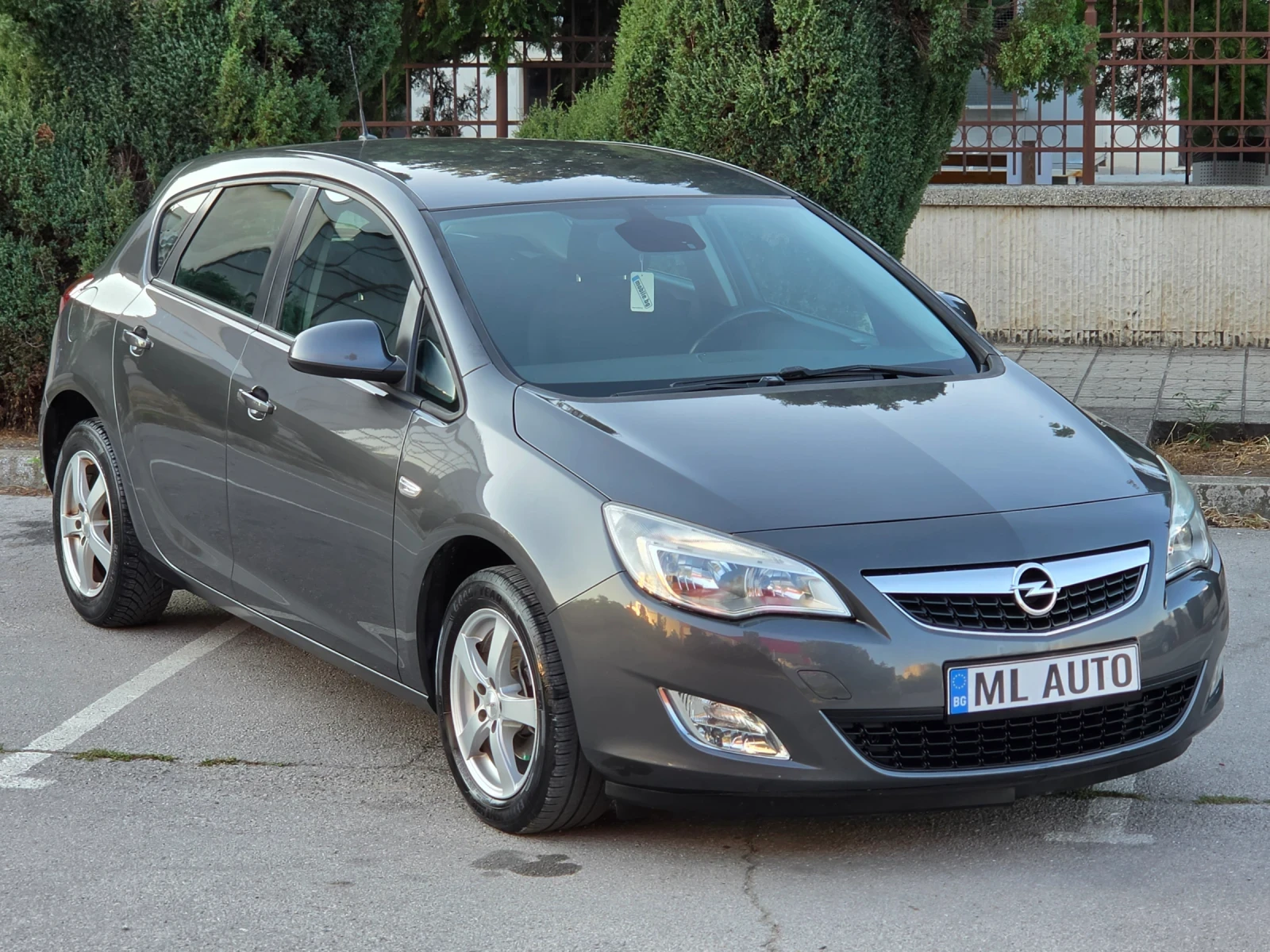 Opel Astra 1.4i 100hp * КЛИМАТИК * ЕВРО 5 * ANDROID * ЛИЗИНГ , снимка 9 - Автомобили и джипове - 55615685