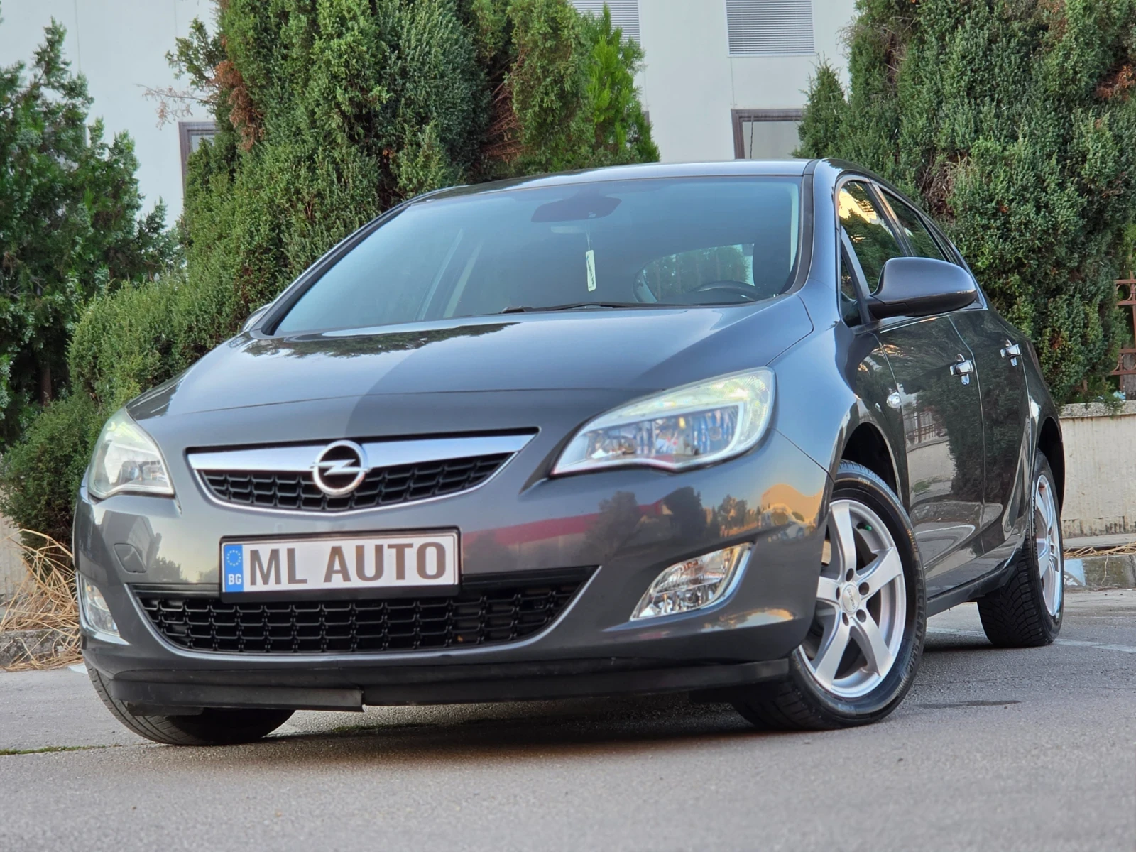Opel Astra 1.4i 100hp * КЛИМАТИК * ЕВРО 5 * ANDROID * ЛИЗИНГ 