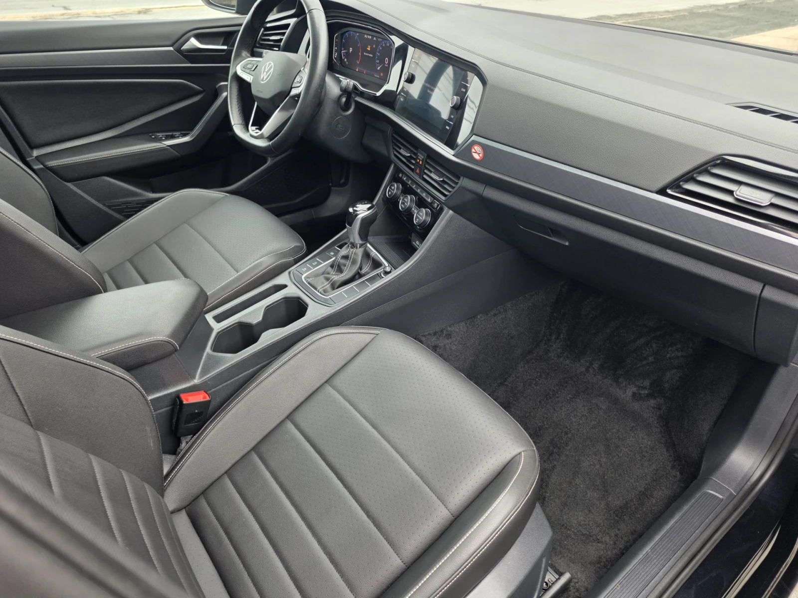 VW Jetta COMFORTLINE / ПАНО / ПРОГНОЗНА ЦЕНА до БГ, снимка 15 - Автомобили и джипове - 55618342
