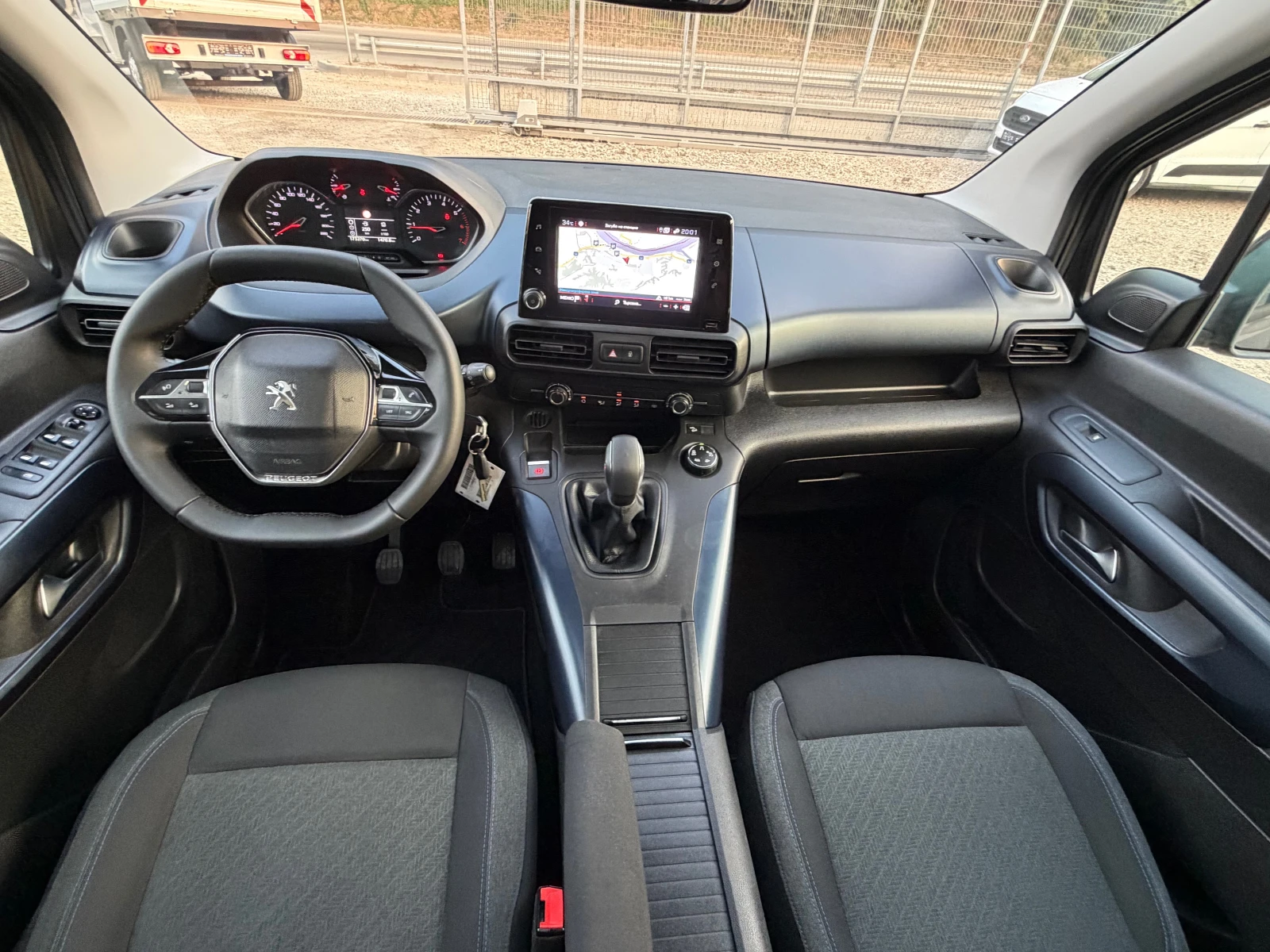 Peugeot Partner HDI* PANORAMA* FULL* TOP* PATNIK, снимка 12 - Автомобили и джипове - 55660004