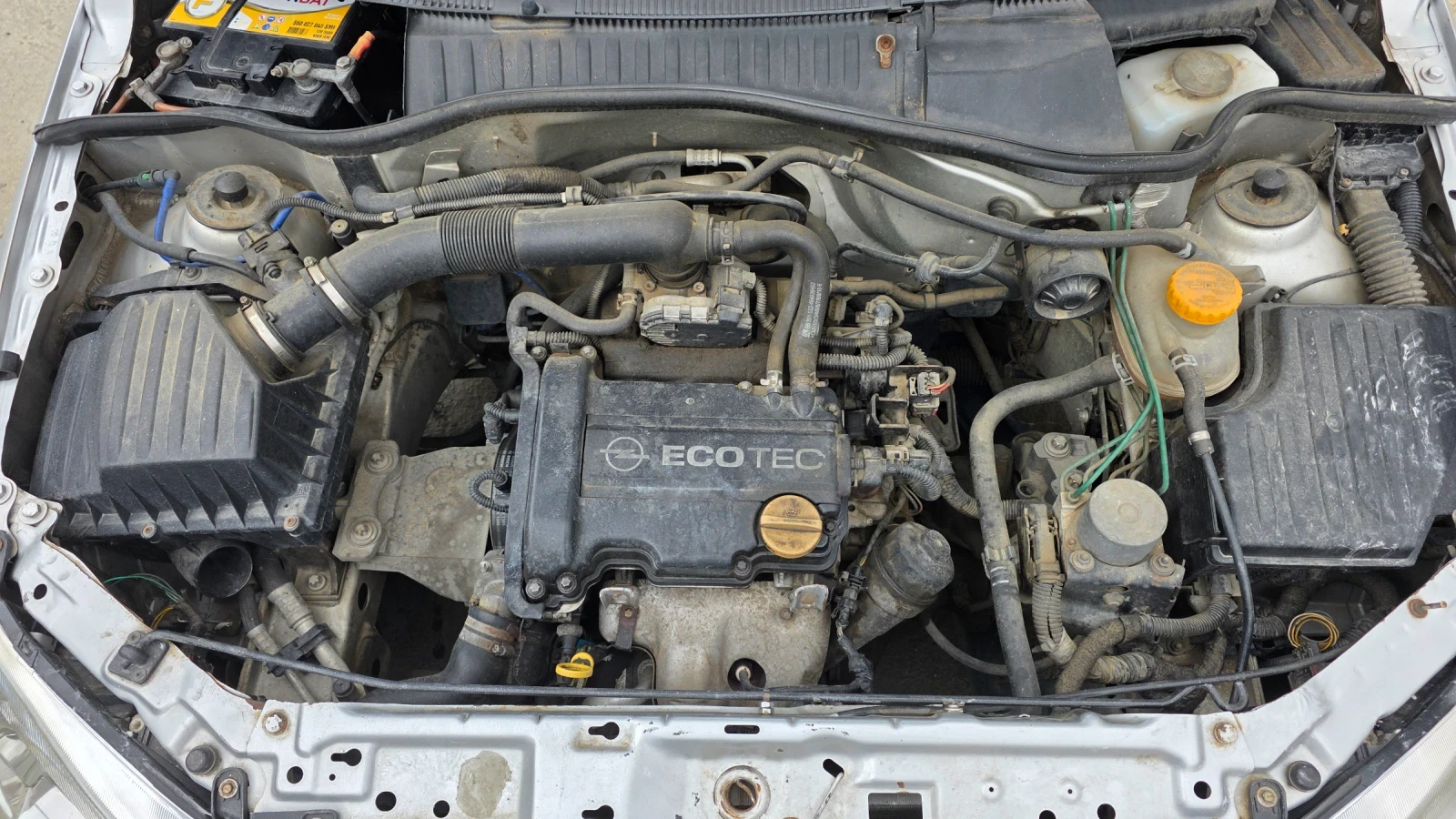 Opel Corsa 1.2   60 кс., снимка 12 - Автомобили и джипове - 56183289