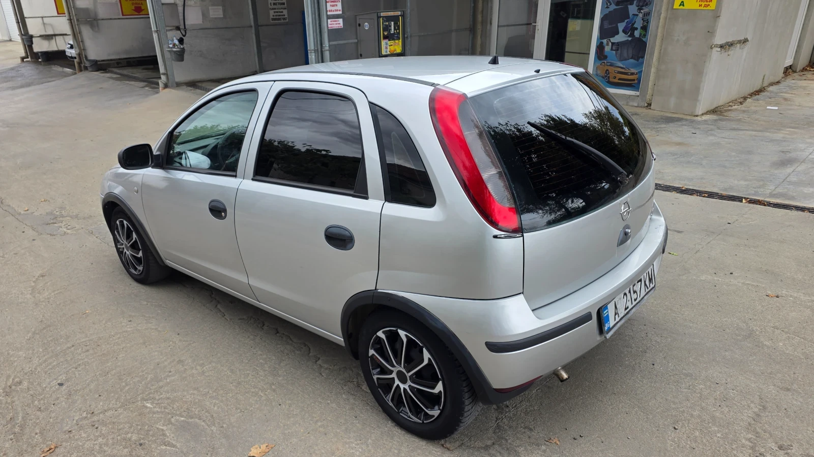 Opel Corsa 1.2   60 кс., снимка 6 - Автомобили и джипове - 56183289