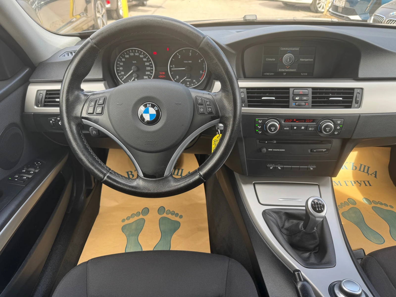 BMW 320 D-ТОП СЪСТОЯНИЕ-ЛИЗИНГ, снимка 10 - Автомобили и джипове - 56430137