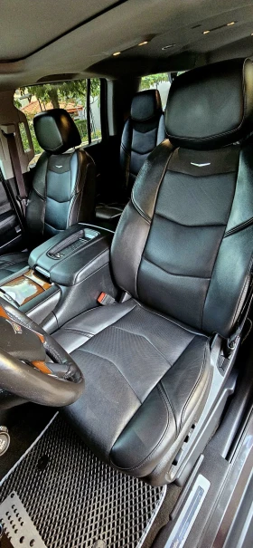 Cadillac Escalade  С РЕГИСТРАЦИЯ /8ск/98х.км/4WD  FULL Luxury, снимка 11
