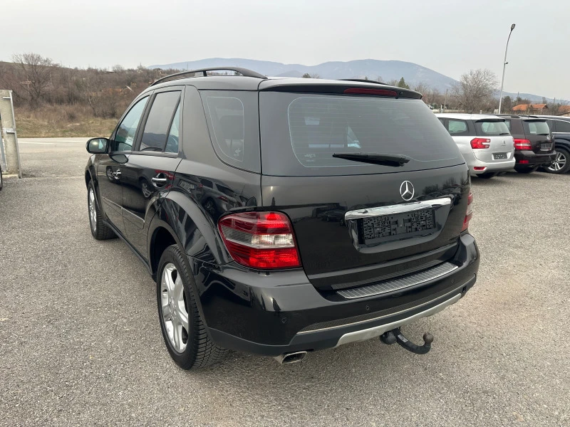 Mercedes-Benz ML 320 4MATIK* АЛКАНТАРА* НАВИГАЦИЯ, снимка 6 - Автомобили и джипове - 46728128