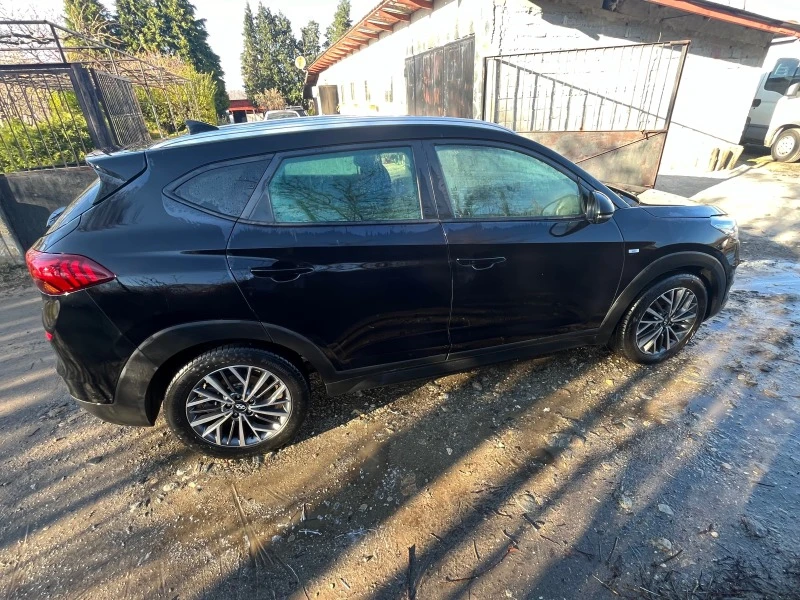 Hyundai Tucson 1.6 CRdi 48v , снимка 5 - Автомобили и джипове - 46711981