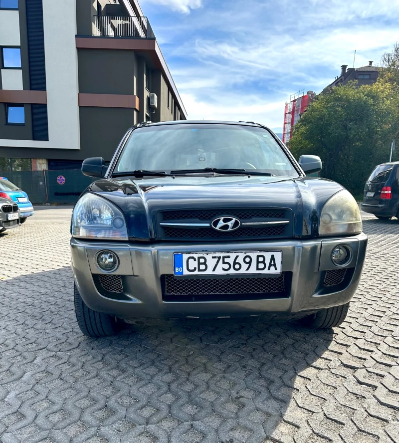 Hyundai Tucson 2.0 CRDI, снимка 3 - Автомобили и джипове - 47624800