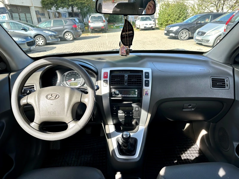 Hyundai Tucson 2.0 CRDI, снимка 6 - Автомобили и джипове - 47624800