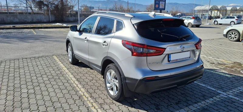 Nissan Qashqai 1, 5 dCi 6 MT Acenta Plus, снимка 4 - Автомобили и джипове - 48811086