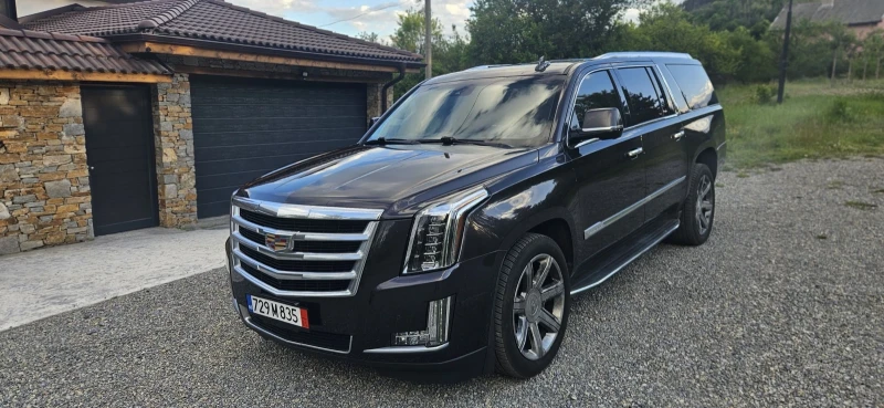 Cadillac Escalade  8ск 95х.км/4WD Luxury Collection, снимка 3 - Автомобили и джипове - 51014549