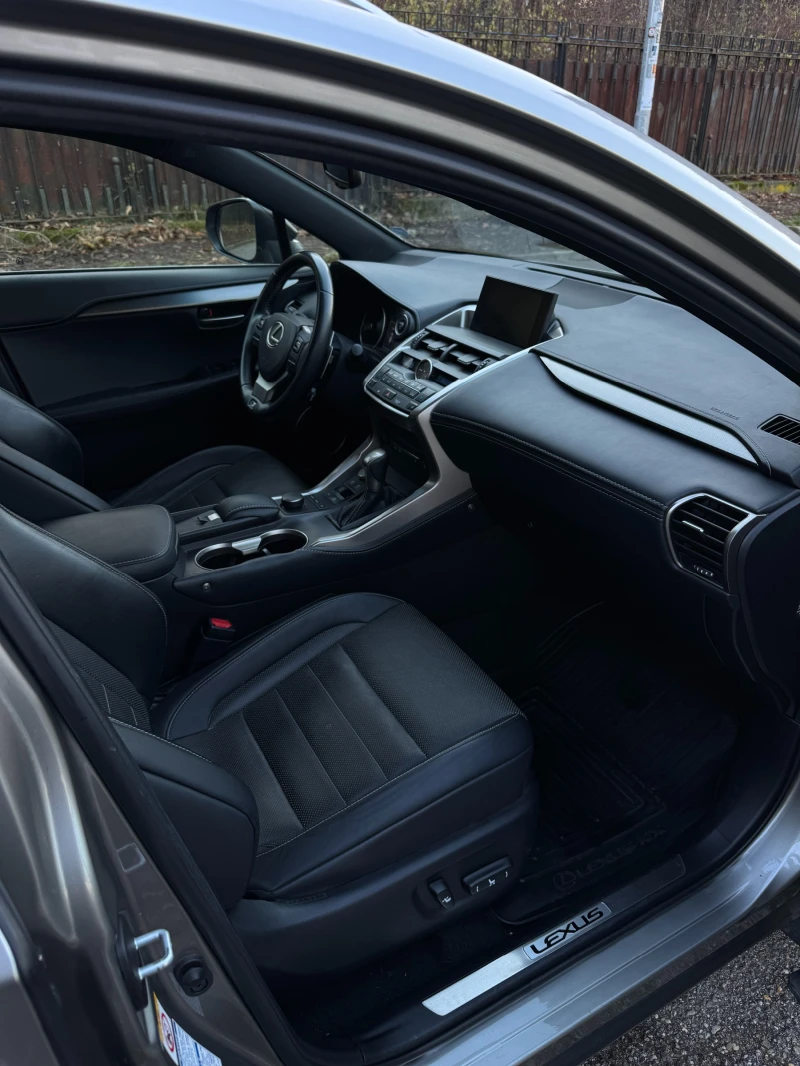 Lexus NX 300h F Sport, Distronic, Гаранция, снимка 9 - Автомобили и джипове - 52856053