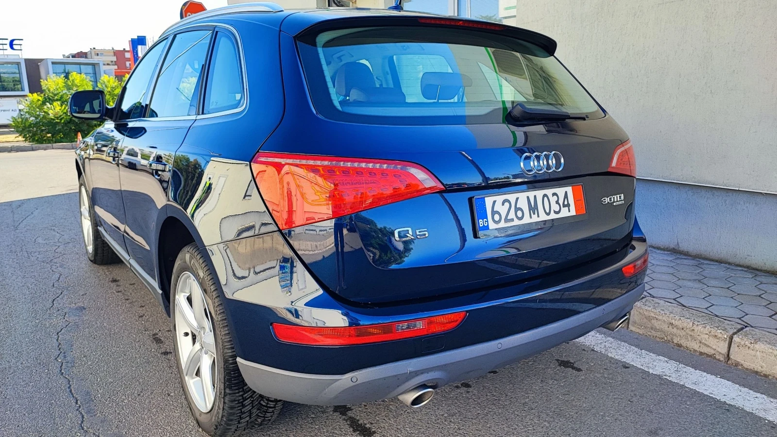 Audi Q5 3.0TDI-240к.BANG& OLUFSEN НОВИ ГУМИ  - изображение 6