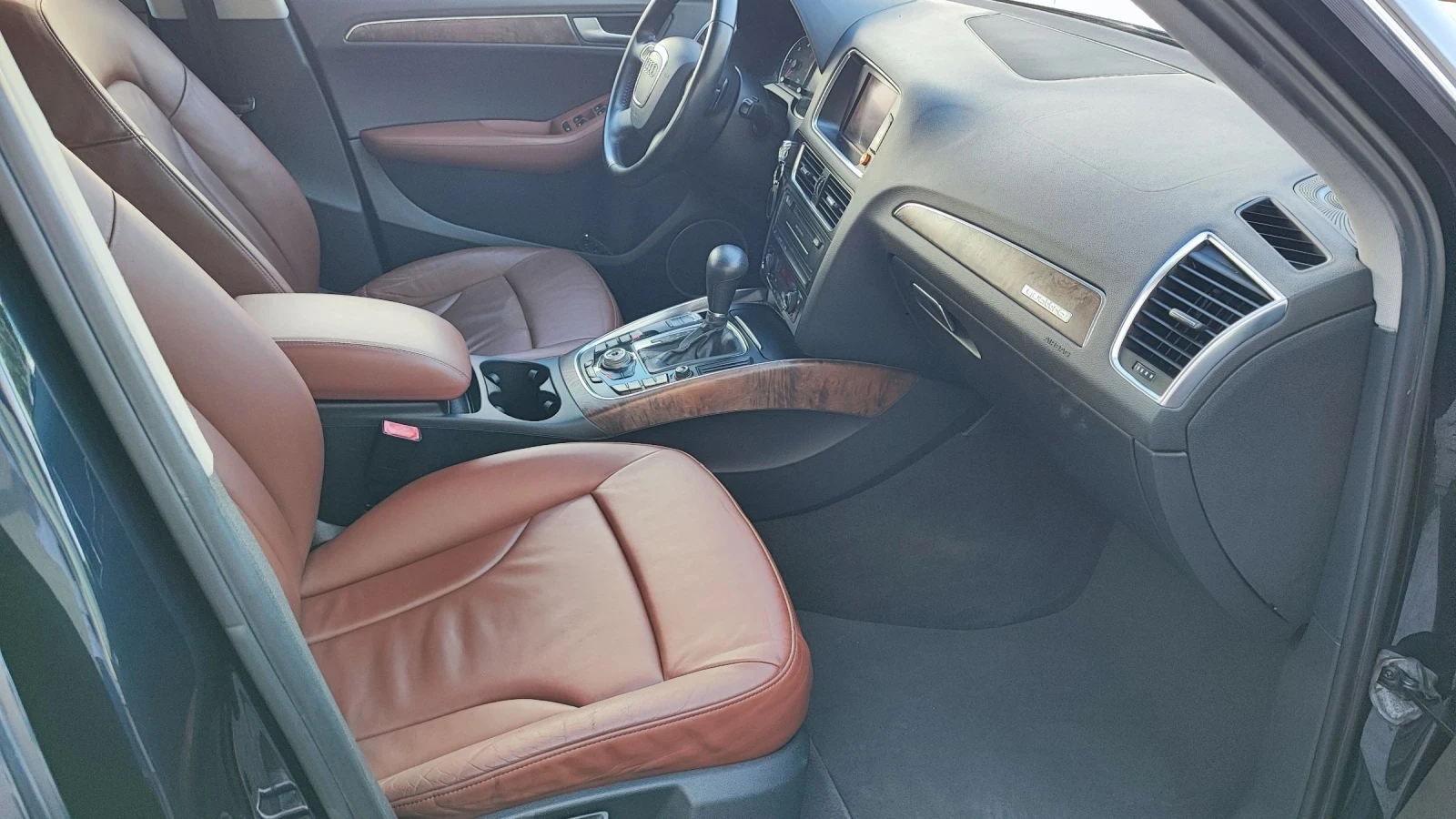 Audi Q5 3.0TDI-240к.BANG& OLUFSEN НОВИ ГУМИ  - изображение 10