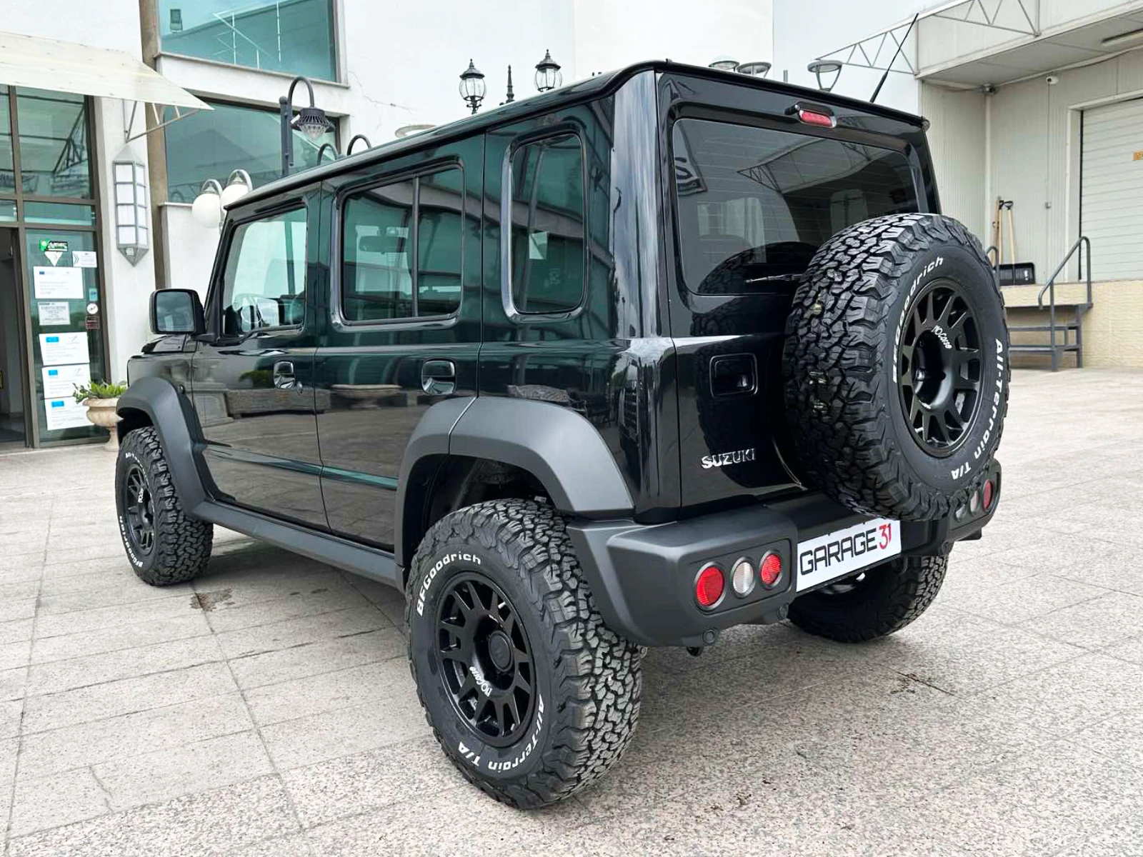 Suzuki Jimny 4 Door - изображение 4