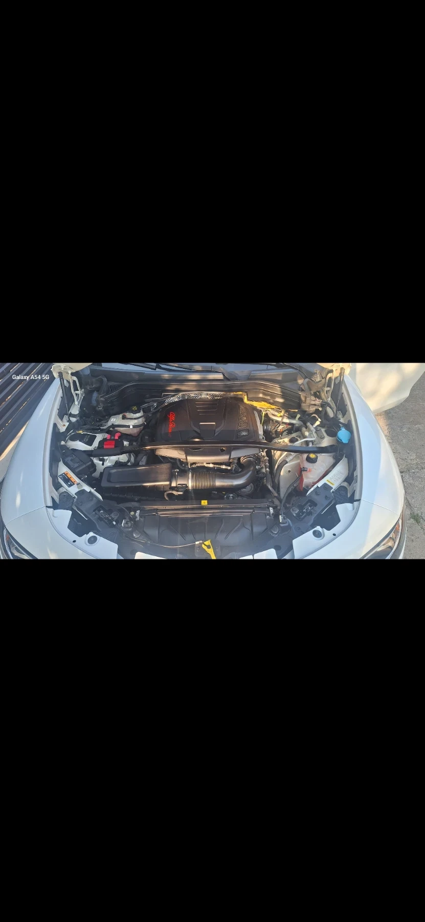 Alfa Romeo Stelvio TI Sport Q4 - изображение 4