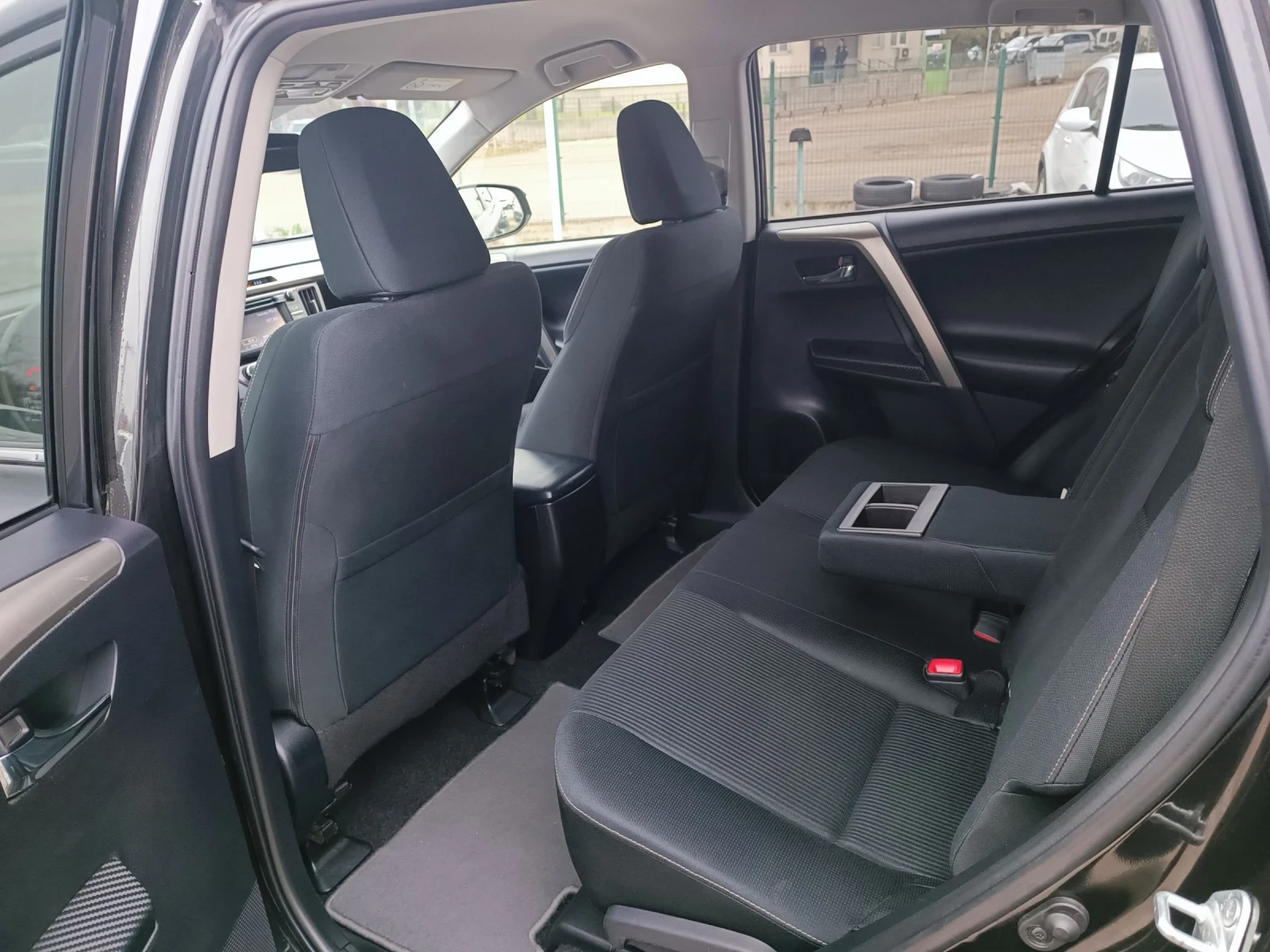 Toyota Rav4 2.0i-151��-���������-�����-6��-4�4-NAVI | Mobile.bg � ����������� 10