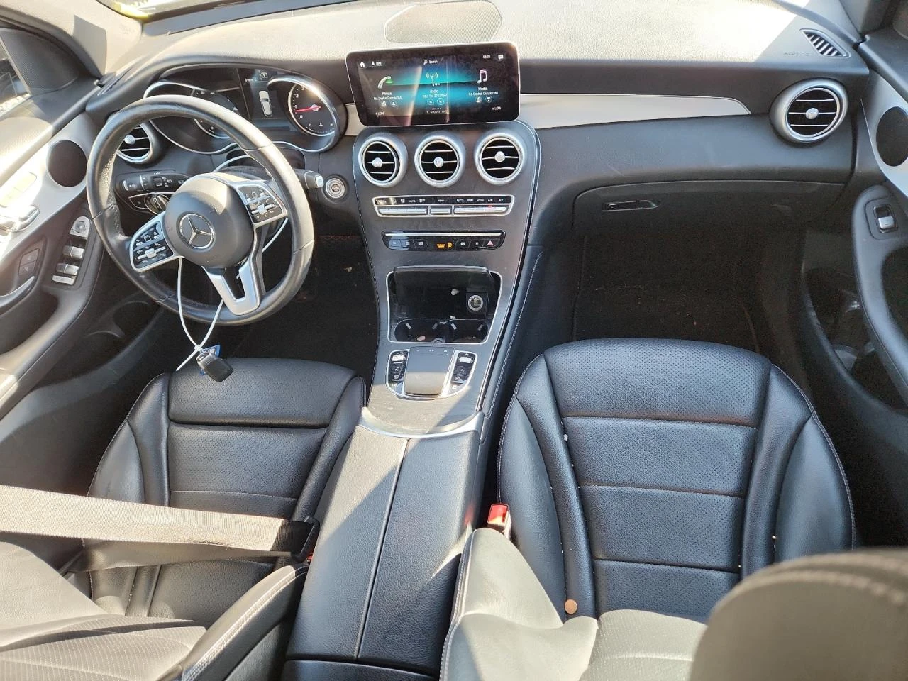 Mercedes-Benz GLC 300  - изображение 8