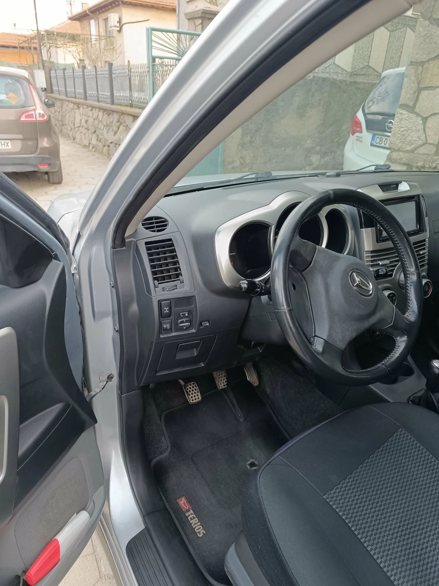 Daihatsu Terios, снимка 6 - Автомобили и джипове - 54174940