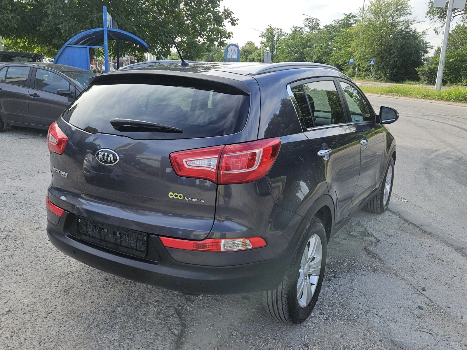 Kia Sportage 1.6i---xenon, снимка 7 - Автомобили и джипове - 54721734