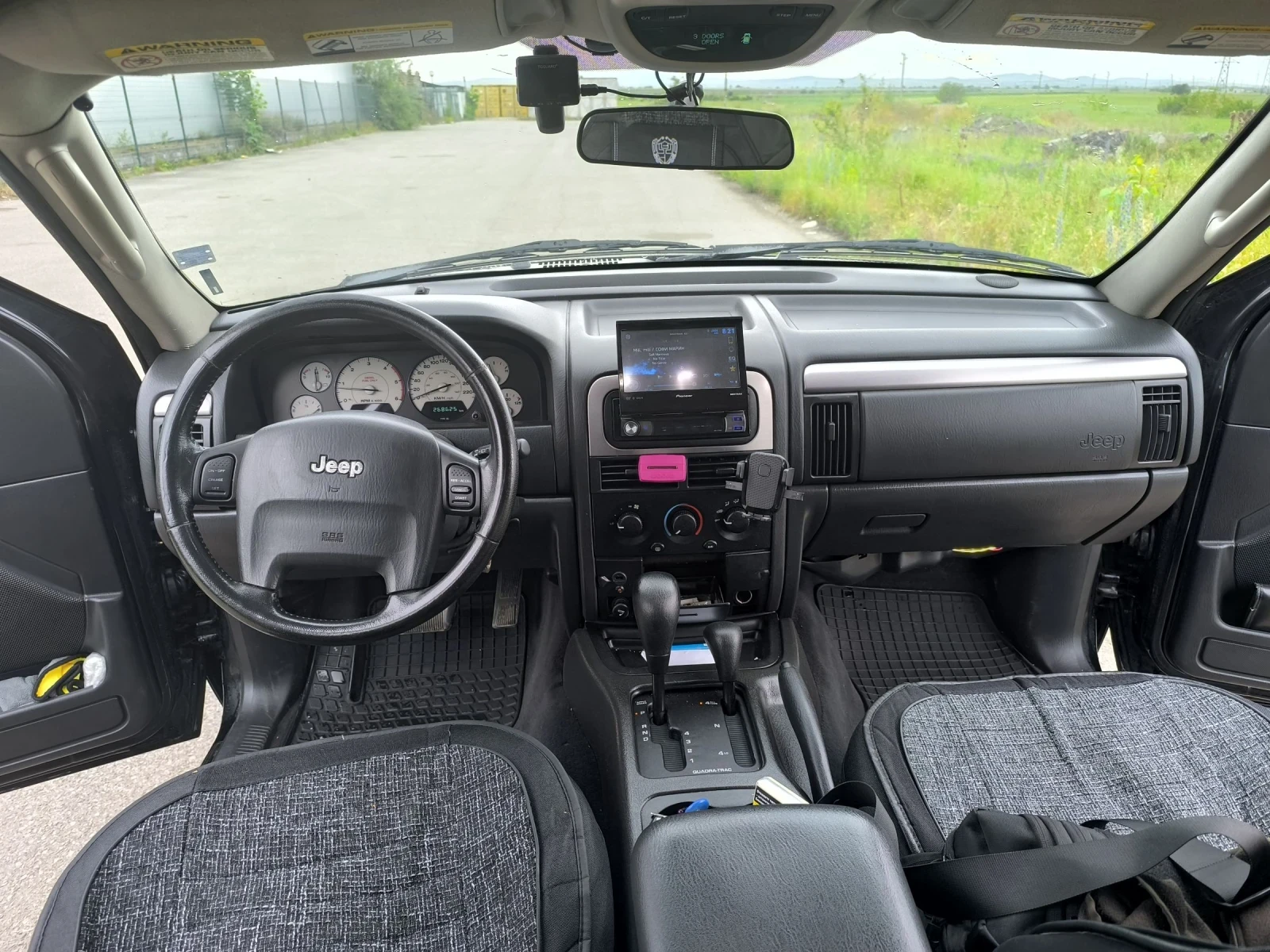Jeep Grand cherokee, снимка 9 - Автомобили и джипове - 54733122