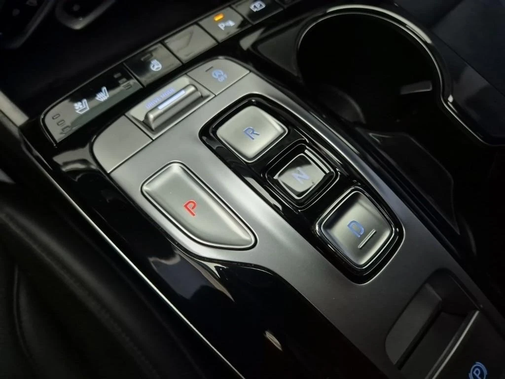 Hyundai Tucson 2.0 CRDi Premium | Smart Key, снимка 12 - Автомобили и джипове - 55015571