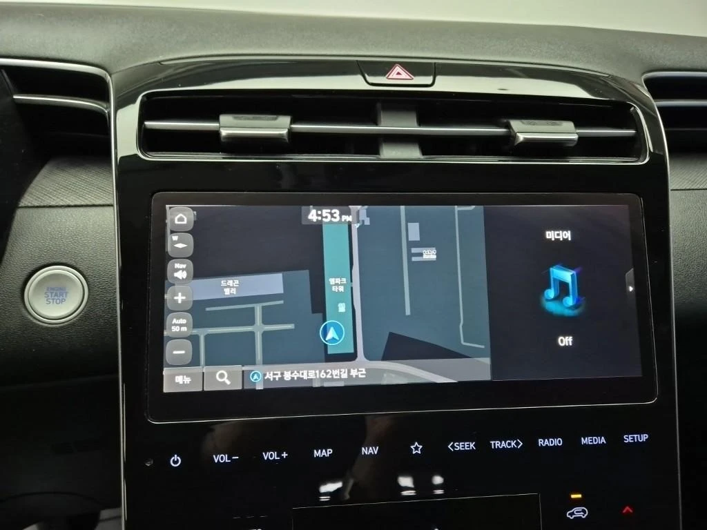 Hyundai Tucson 2.0 CRDi Premium | Smart Key, снимка 10 - Автомобили и джипове - 55015571
