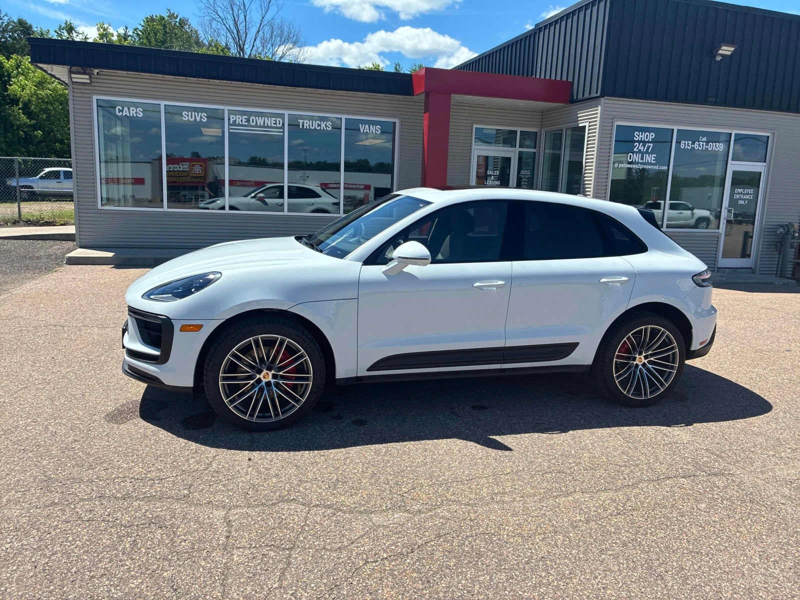 Porsche Macan S * * CARFAX * * АВТО КРЕДИТ * * , снимка 2 - Автомобили и джипове - 55047930
