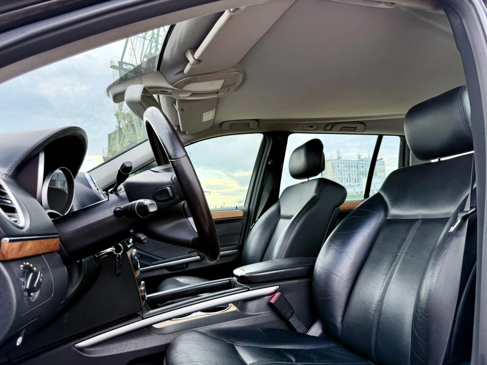 Mercedes-Benz GL 500 AMG* 7 Местен* Подгрев* Лизинг , снимка 8 - Автомобили и джипове - 55265654