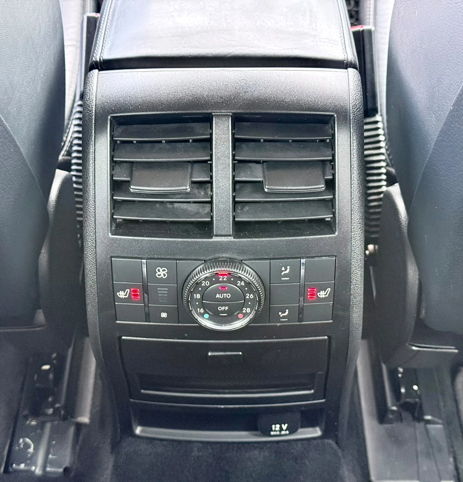 Mercedes-Benz GL 500 AMG* 7 Местен* Подгрев* Лизинг , снимка 15 - Автомобили и джипове - 55265654