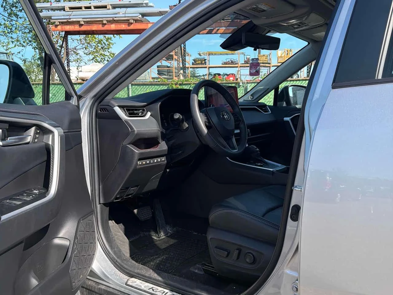Toyota Rav4 * Limited * CARFAX * БЕЗ ПЪРВОНАЧАЛНА ВНОСКА, снимка 5 - Автомобили и джипове - 55470753