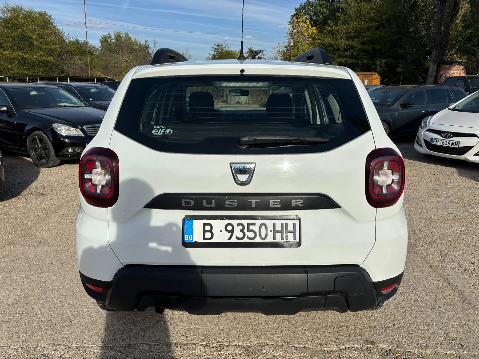 Dacia Duster 1.6i 4X4, снимка 4 - Автомобили и джипове - 56328668