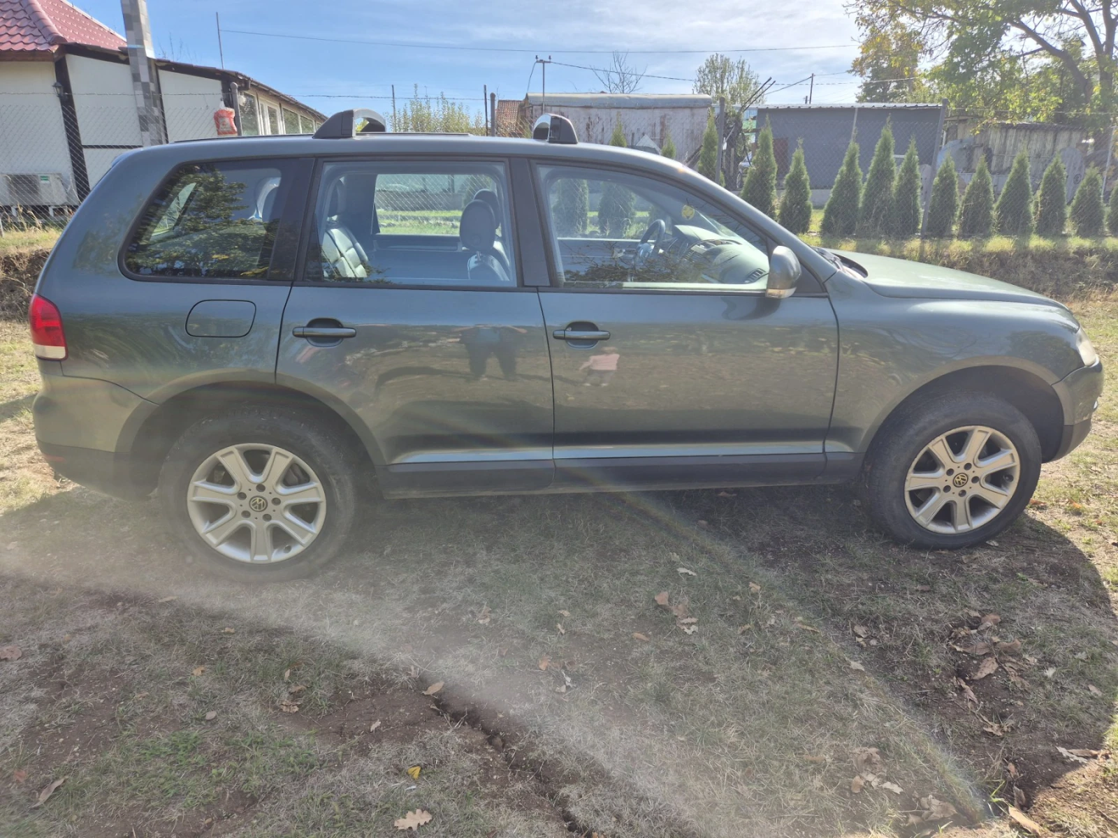 VW Touareg 3.2i, снимка 3 - Автомобили и джипове - 56711082