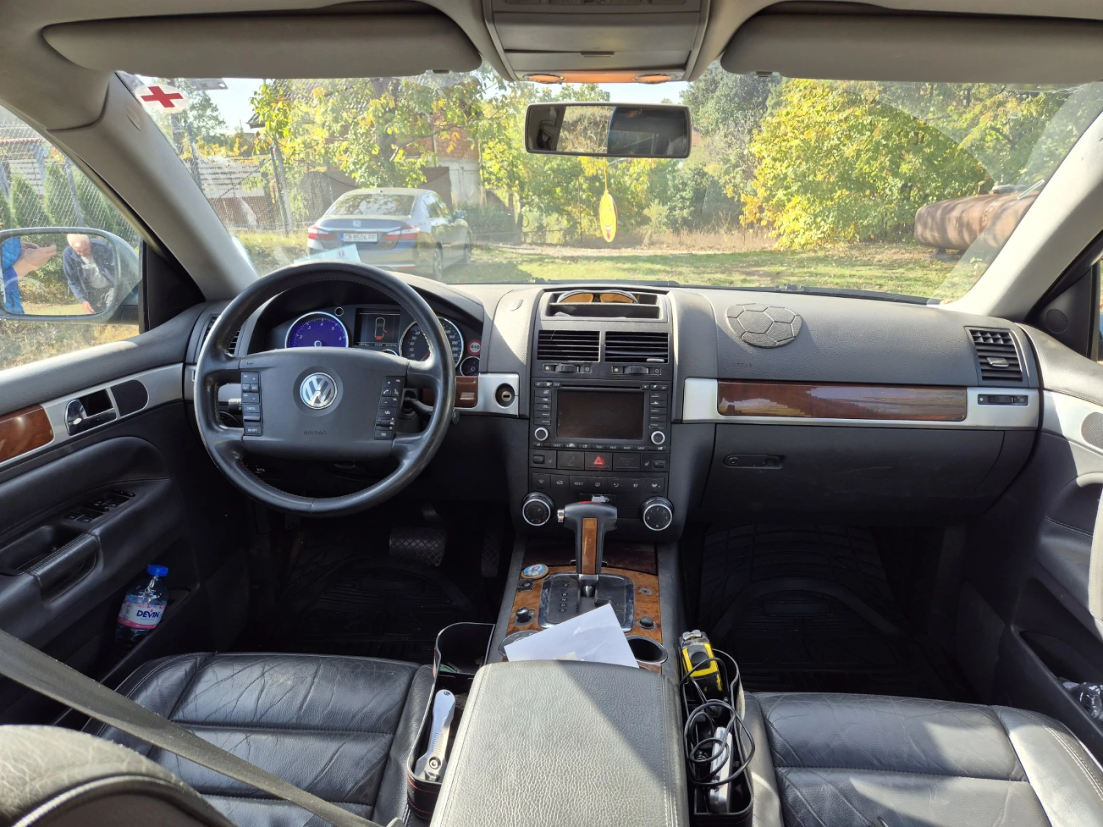 VW Touareg 3.2i, снимка 8 - Автомобили и джипове - 56711082