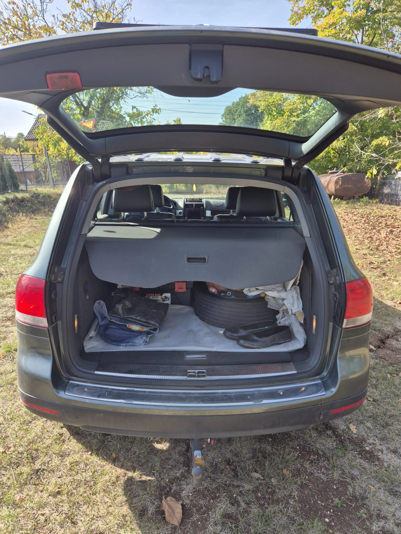 VW Touareg 3.2i, снимка 5 - Автомобили и джипове - 56711082